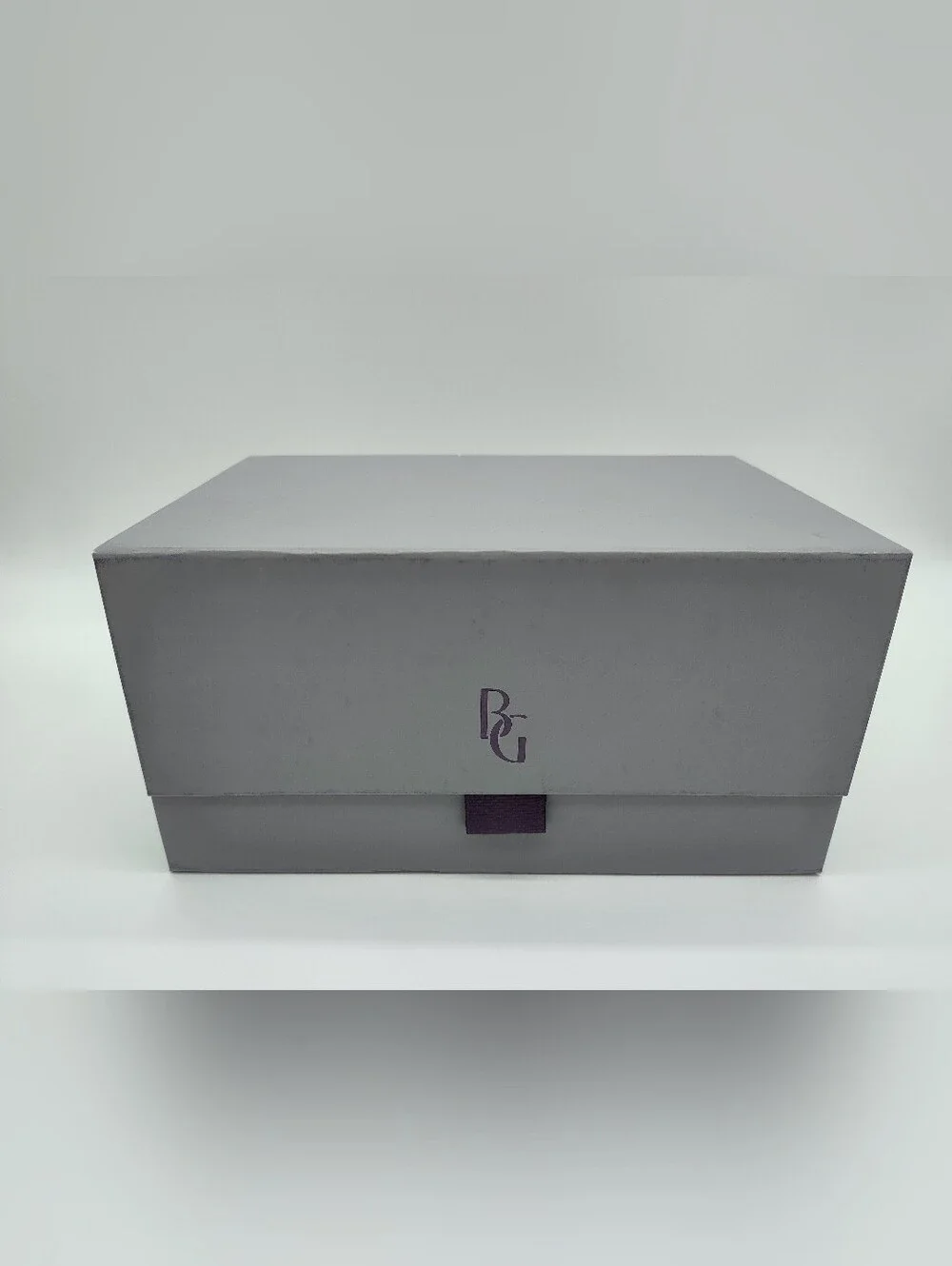 BERGDORF GOODMAN Magnetic Gift Box Ribbon Tissue Luxury Packaging Gray Purple